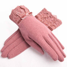 Load image into Gallery viewer, Elegant Lace gloves