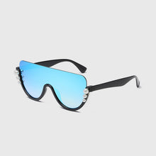 Load image into Gallery viewer, Pearl Cat Eye Sunglasses